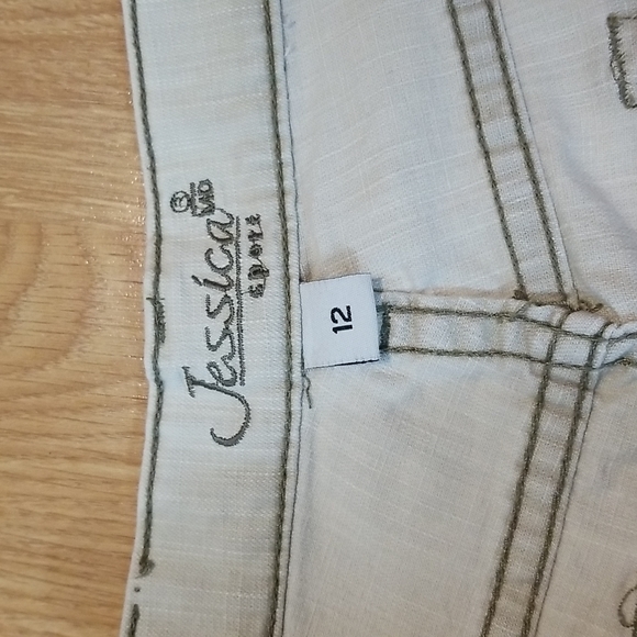 Jessica sport beige floral embroidered jean  like pants size 12 inseam 32 - Picture 11 of 12